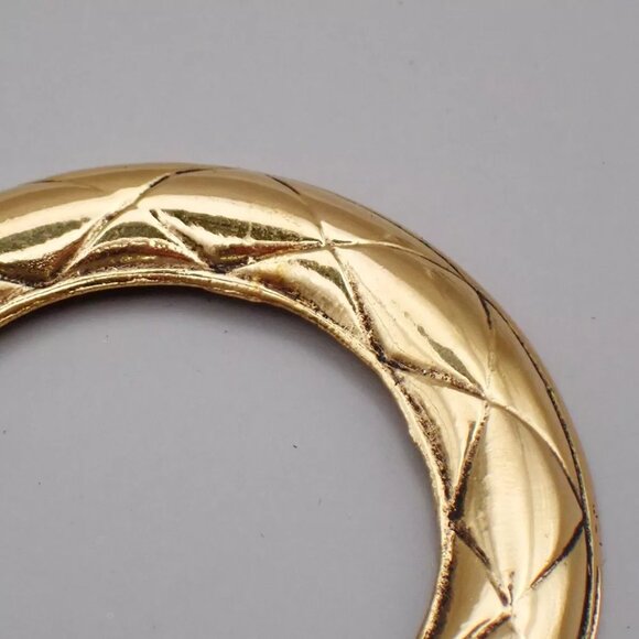 CHANEL Logo Matelasse Round Drop Earrings Clip-On Gold France 82RL068 - Picture 4 of 14